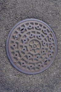 マンホール